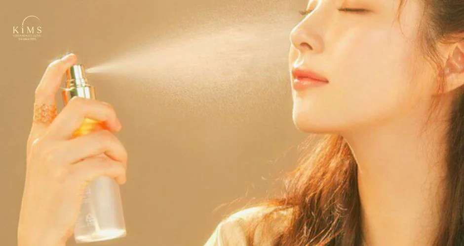 Sử dụng toner để cân bằng da.