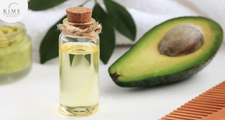 Kết hợp dầu dừa với bơ tạo nên mặt nạ dưỡng tóc hiệu quả