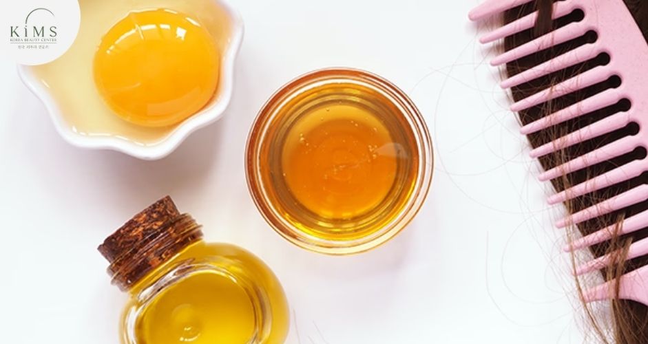 Trứng gà kết hợp cùng dầu dừa đúng tỉ lệ tạo nên dưỡng chất bảo vệ tóc khỏe mạnh
