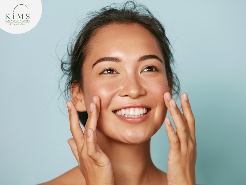 Hàng rào bảo vệ da được củng cố nhờ Ceramide và Vitamin B5.